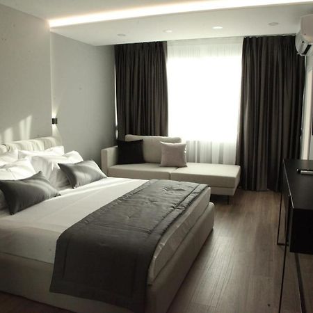L'Hotel Tirana Exterior photo